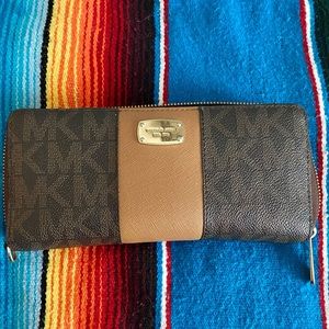 Michael Kors Logo Brown Wallet